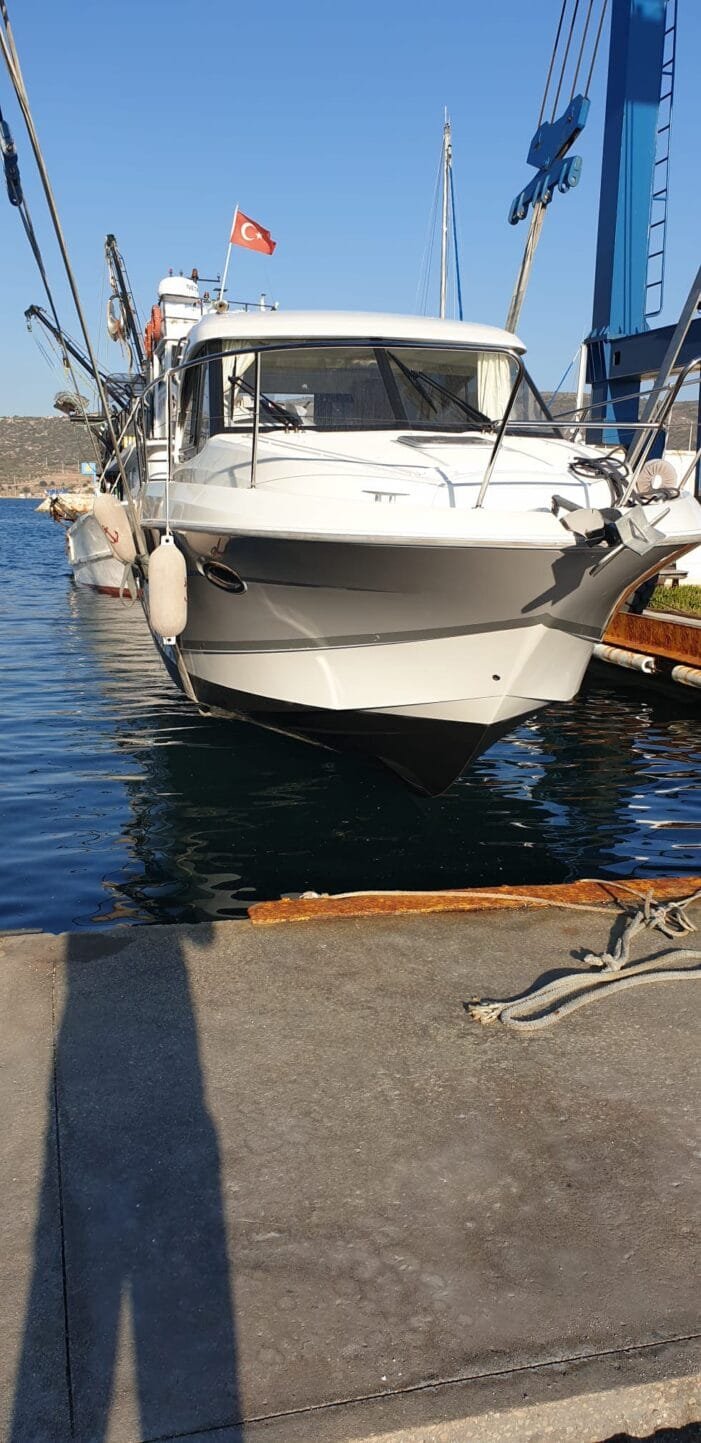 Çeşme'de tekne tasarım ve yenileme.